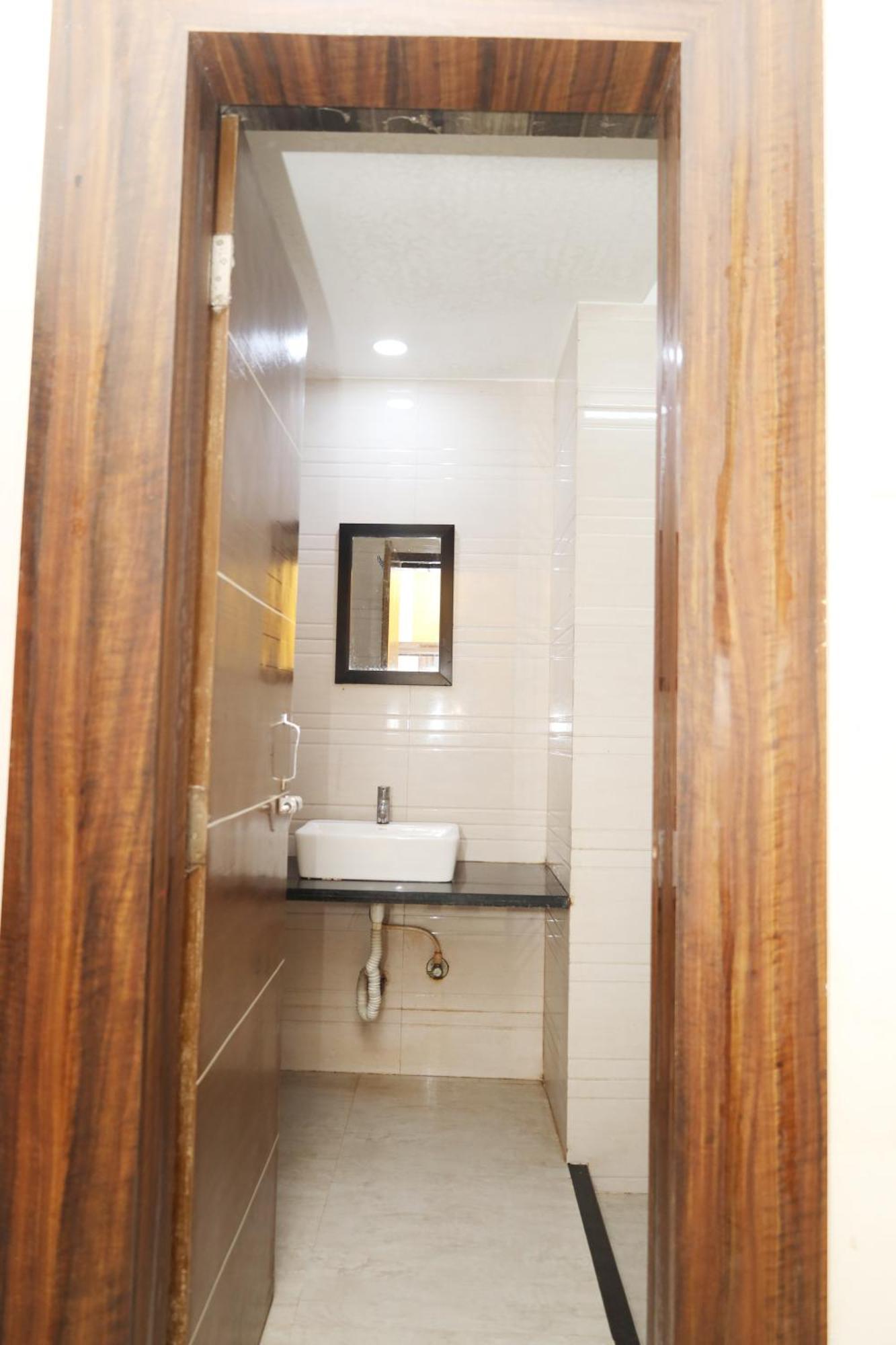 Hotel Sachidanand-Walkable Distance From Temple Shirdi Extérieur photo