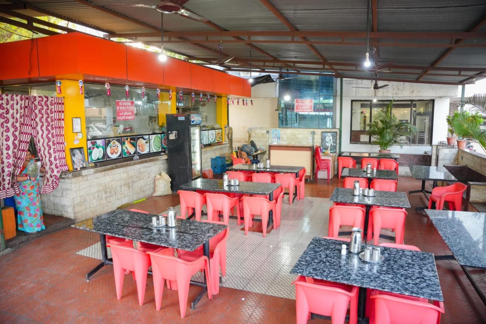 Hotel Sachidanand-Walkable Distance From Temple Shirdi Extérieur photo